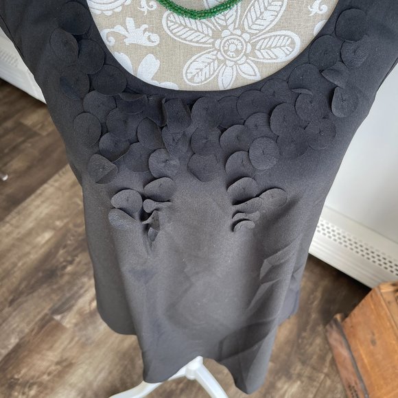 Christopher Banks NWT top with “floating” dots on front panel size medium. - Picture 2 of 6